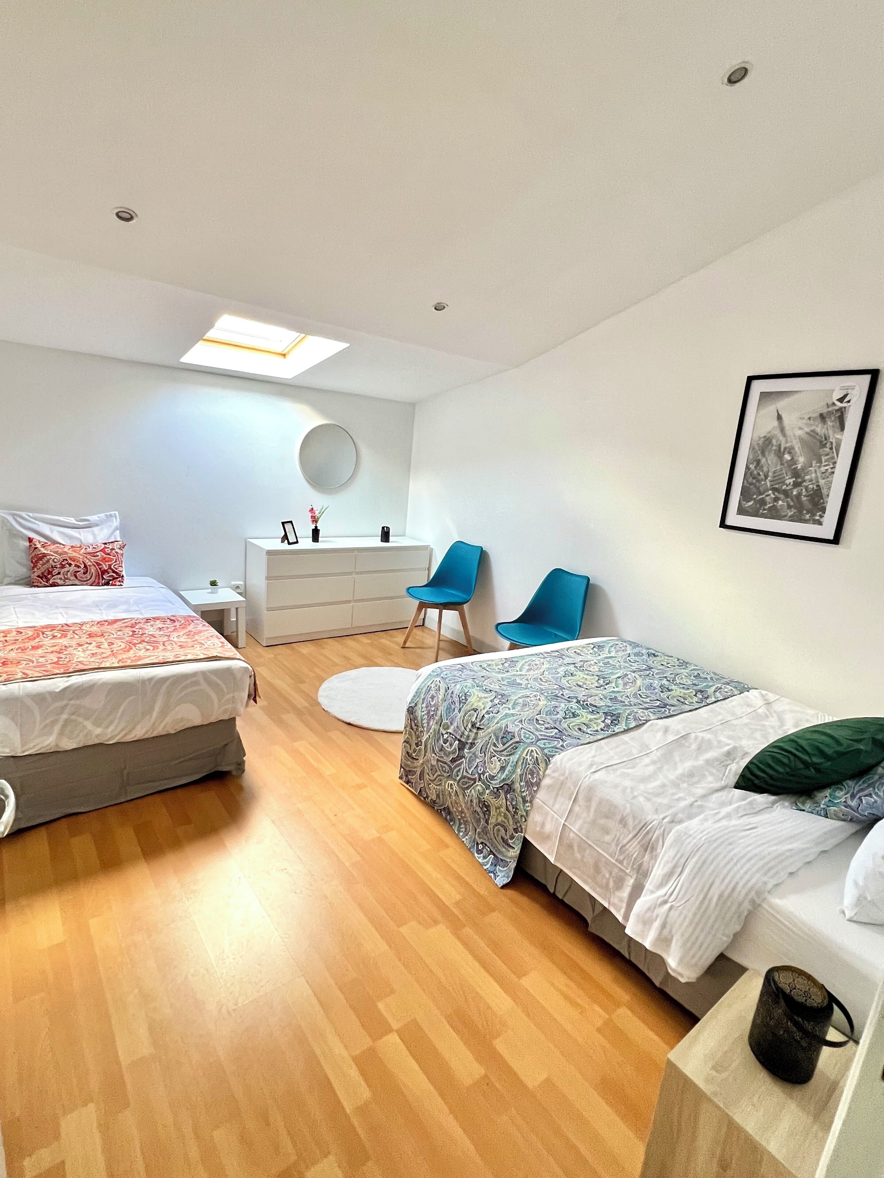 8 chambres, fer et planche à repasser, Wi-Fi gratuit, draps fournis