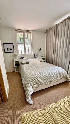 4 chambres, accès au Wi-Fi (inclus)