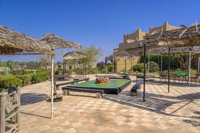 House in a traditional riad with swimming pool in 21 ha of greenery