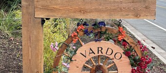 Book your suit and your Vardo Vintage & Valuables shopping experience now. 