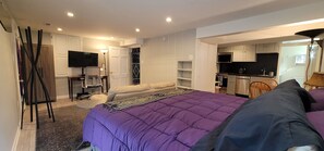 1 bedroom, desk, iron/ironing board, free WiFi