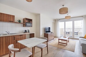 Interior - T2 moderne | Accès Paris + gare à 5 min (Levallois-Perret)
