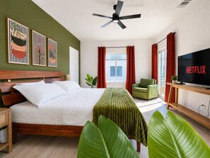 4 habitaciones, tabla de planchar con plancha, cuna de viaje y wifi 