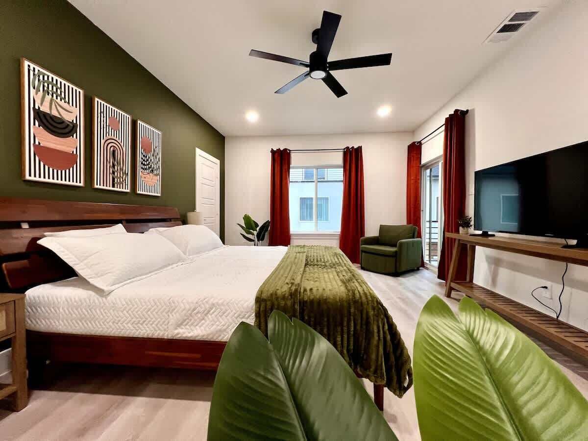 4 bedrooms, iron/ironing board, travel cot, WiFi