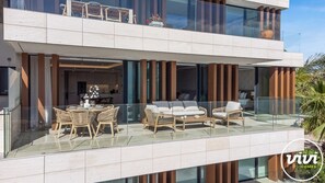 Outdoor dining - Sapphire | Sea view - pool - terrace (Estepona)