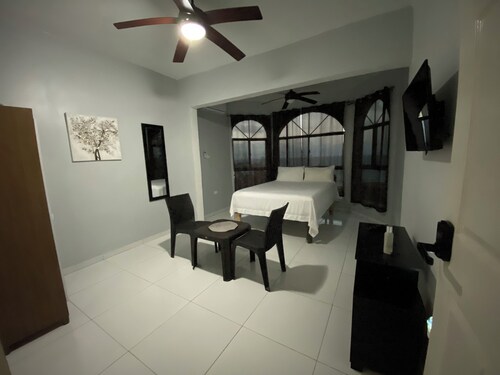 4-Single bedrooms in Montego Bay With Marvelous Sunset and Ocean view.