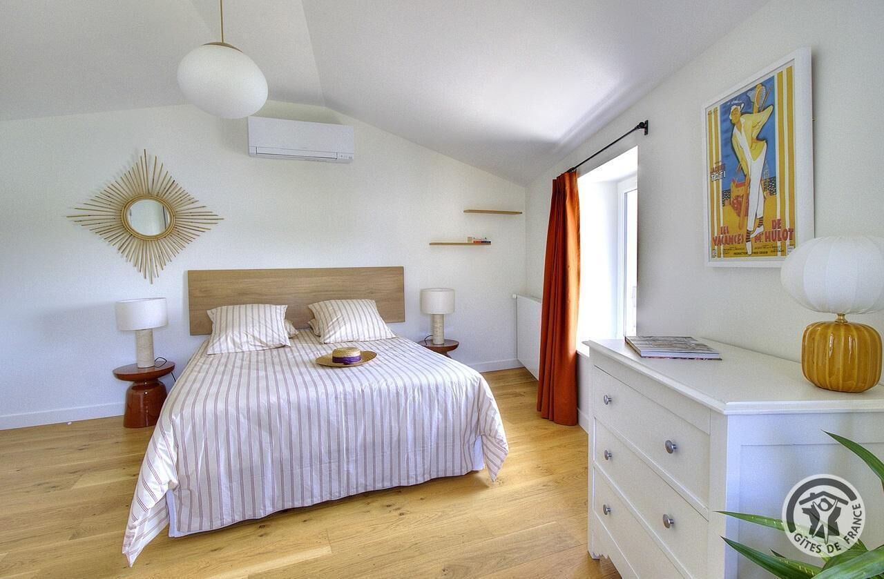 1 bedroom, iron/ironing board, travel crib, free WiFi