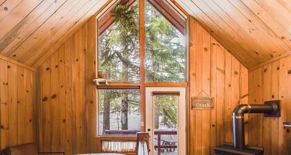Mount Adams Cozy Cabin Retreat