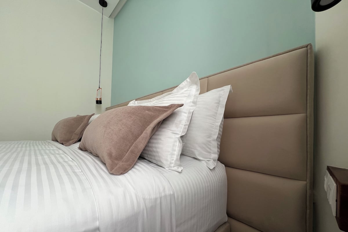 Egyptian cotton sheets, premium bedding, memory foam beds, minibar