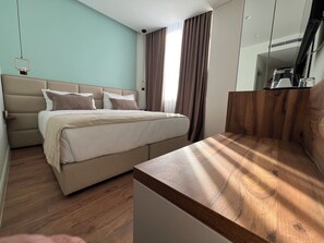 Deluxe Double or Twin Room, Pets Not Allowed, City View | Egyptian cotton sheets, premium bedding, memory foam beds, minibar - The MONT BOUTIQUE HOTEL (Shkodër)