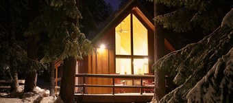 Charming and Cozy A-Frame Cabin Near Mt. Adams