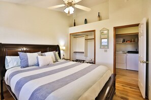 5 bedrooms, free WiFi, bed sheets - Spacious 5-bedroom house with WiFi, AC in enchanting Colorado Springs (Colorado Springs)