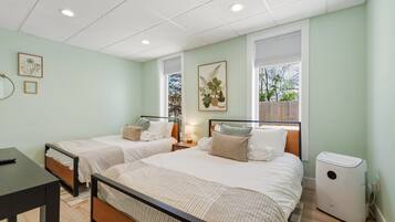 2 bedrooms, free WiFi, bed sheets