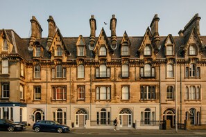 Exterior - One Bedroom Apartment (Edinburgh)
