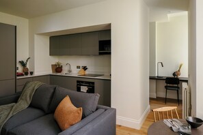 Smart TV - One Bedroom Apartment (Edinburgh)