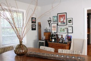 Dining - Cozy Home near Five Points (Columbia)