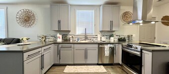 *NEW* COLA Lincoln Loft