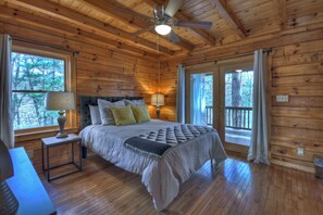 3 chambres, fer et planche à repasser, Wi-Fi, draps fournis