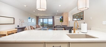 Newley renovated ski-in/ ski-out duel condo w communal hot tub and great views