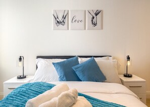 2 bedrooms, desk, iron/ironing board, free WiFi