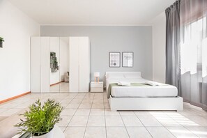 熨斗/熨衣板、WiFi、床单