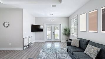 Smart TV, fireplace, offices