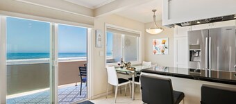 NEW CS 212 - 2bd Ocean Views, Walk Everywhere - You, me, and the Sea!