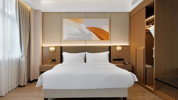 Caja de seguridad en la habitación y escritorio