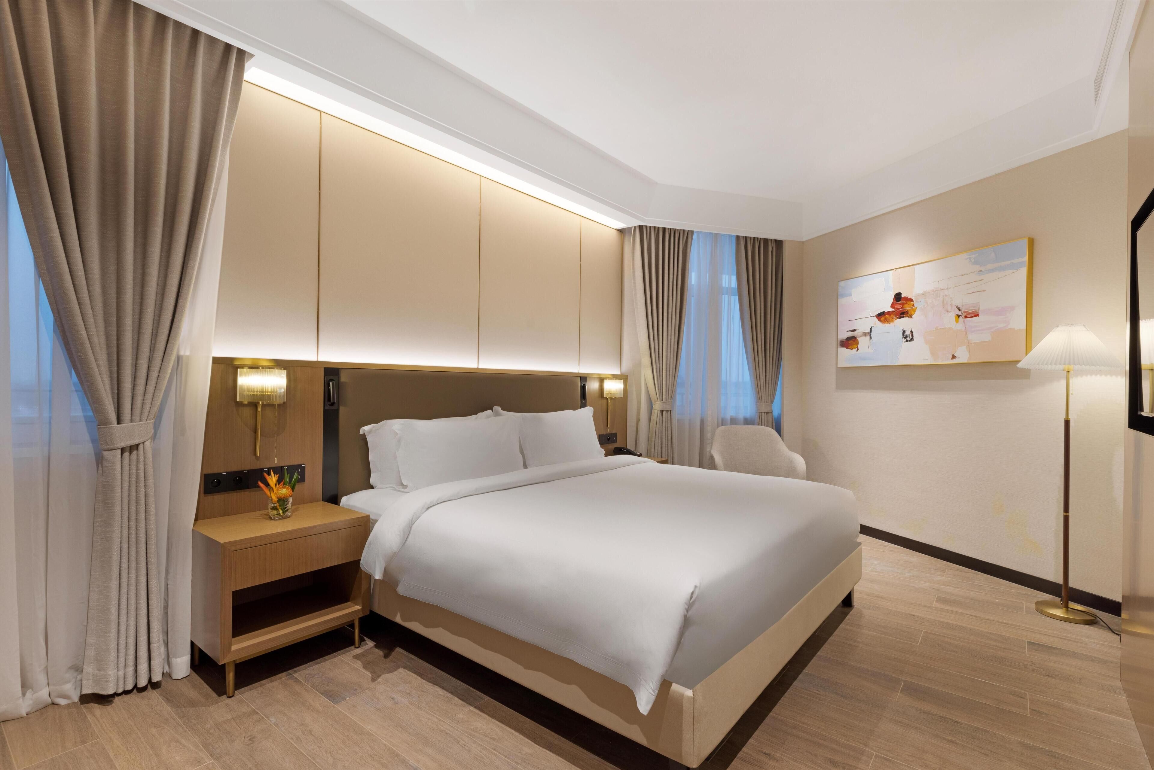 Caja de seguridad en la habitación y escritorio 