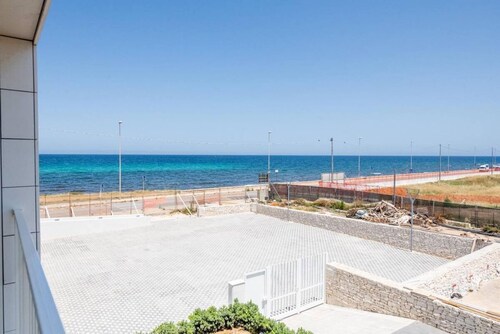 Angelina house - Sea Front Loft