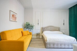 1 bedroom, WiFi, bed sheets