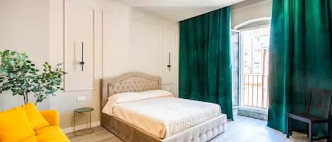1 habitación, tabla de planchar con plancha, wifi y ropa de cama