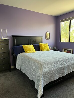 2 chambres, fer et planche à repasser, Wi-Fi, draps fournis