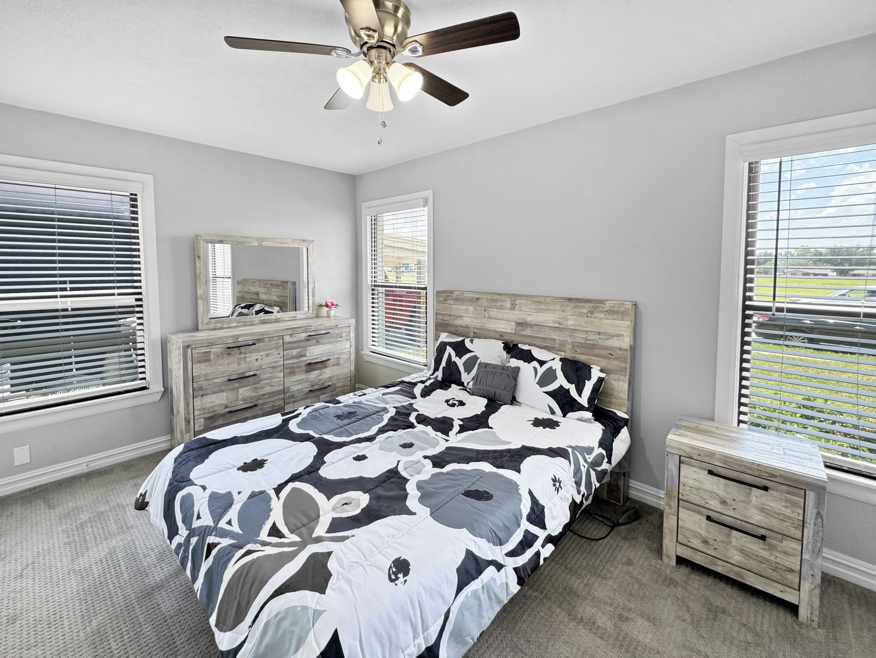 6 soverom, strykejern/-brett og wi-fi