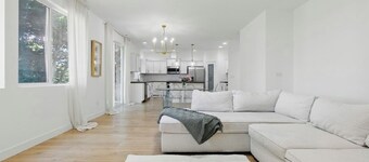 Perfect 6 br house- in spanaway