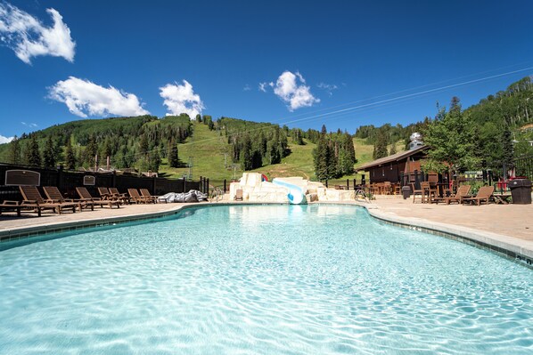 Beheizter Pool