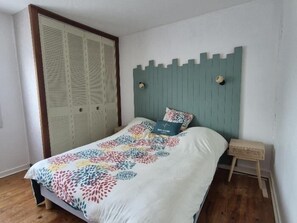3 bedrooms, internet - Cosy house - Garden and terrace (FOURAS)