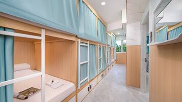 Free WiFi, bed sheets