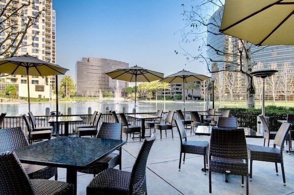 Outdoor dining - Orange County Hotel (Santa Ana)