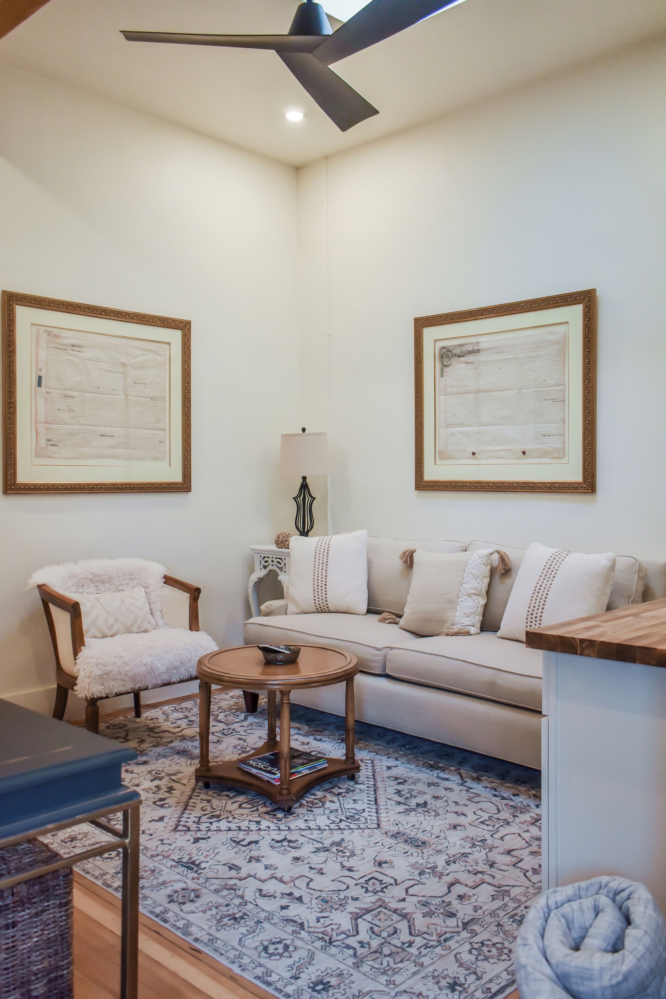 Suite Luxe, vue jardin | Coin séjour