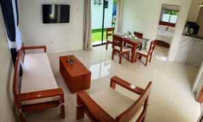 Family Villa | In-room dining