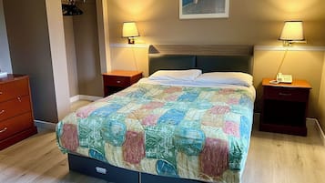 Superior-Einzelzimmer, Hügelblick | Schreibtisch, laptopgeeigneter Arbeitsplatz, kostenloses WLAN