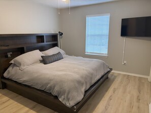 3 chambres, fer et planche à repasser, Wi-Fi gratuit, draps fournis