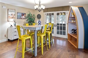 Dining - Spacious Escape where Fun Meets Luxury Relaxation (Bigfork)