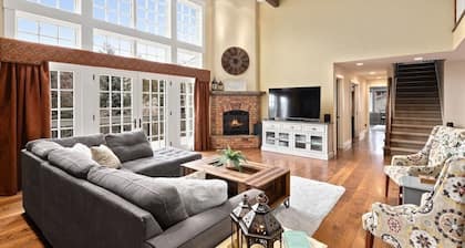 Spacious Escape where Fun Meets Luxury Relaxation