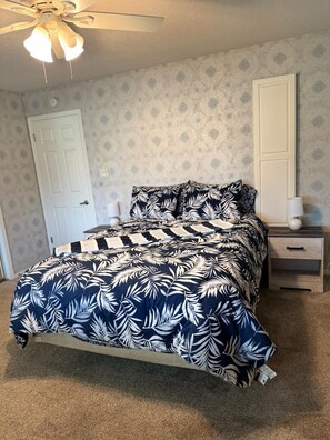 3 bedrooms, iron/ironing board, WiFi, bed sheets