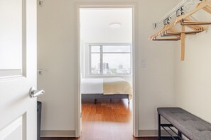 1 soverom, strykejern/-brett, wi-fi og sengetøy