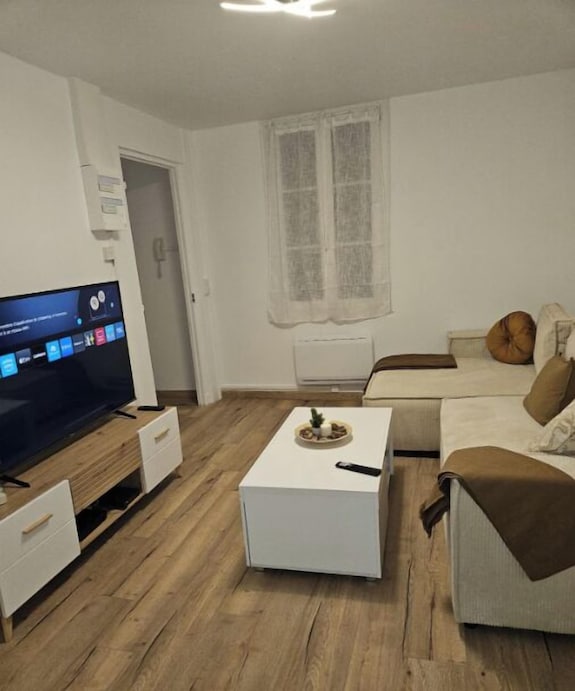 10- Beautiful 6-person Family Apartment - フランス ランス