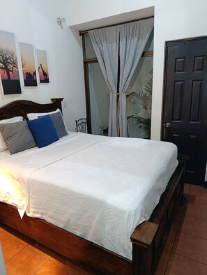 1 bedroom, free WiFi, bed sheets