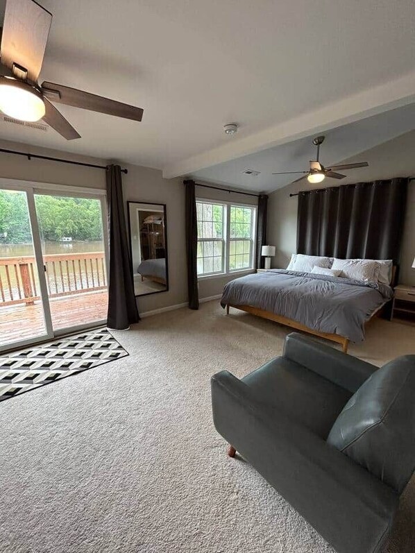 3 bedrooms, iron/ironing board, free WiFi, bed sheets